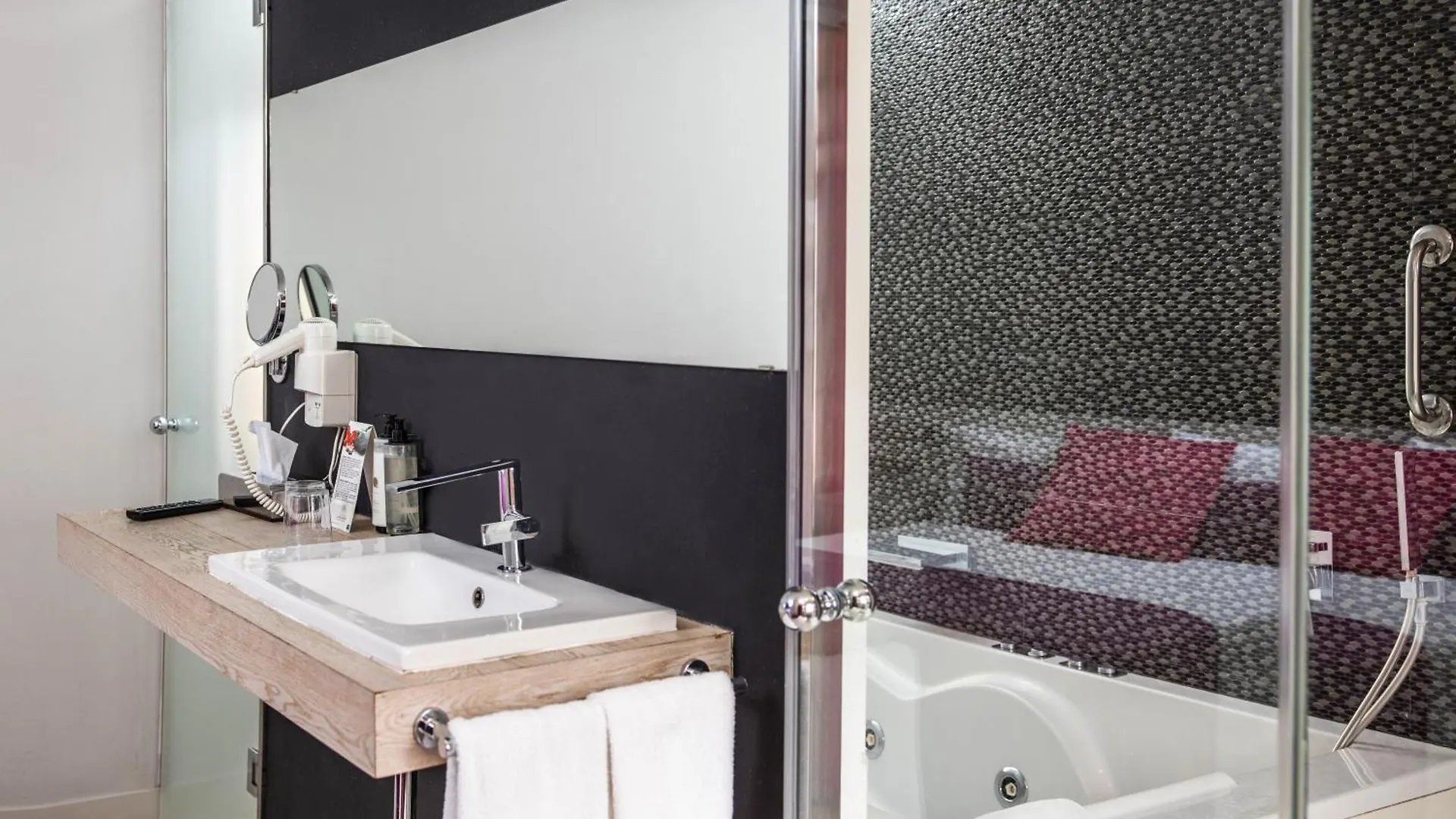 **** Hotel Rvhotels Palau Lo Mirador Torroella de Montgrí España