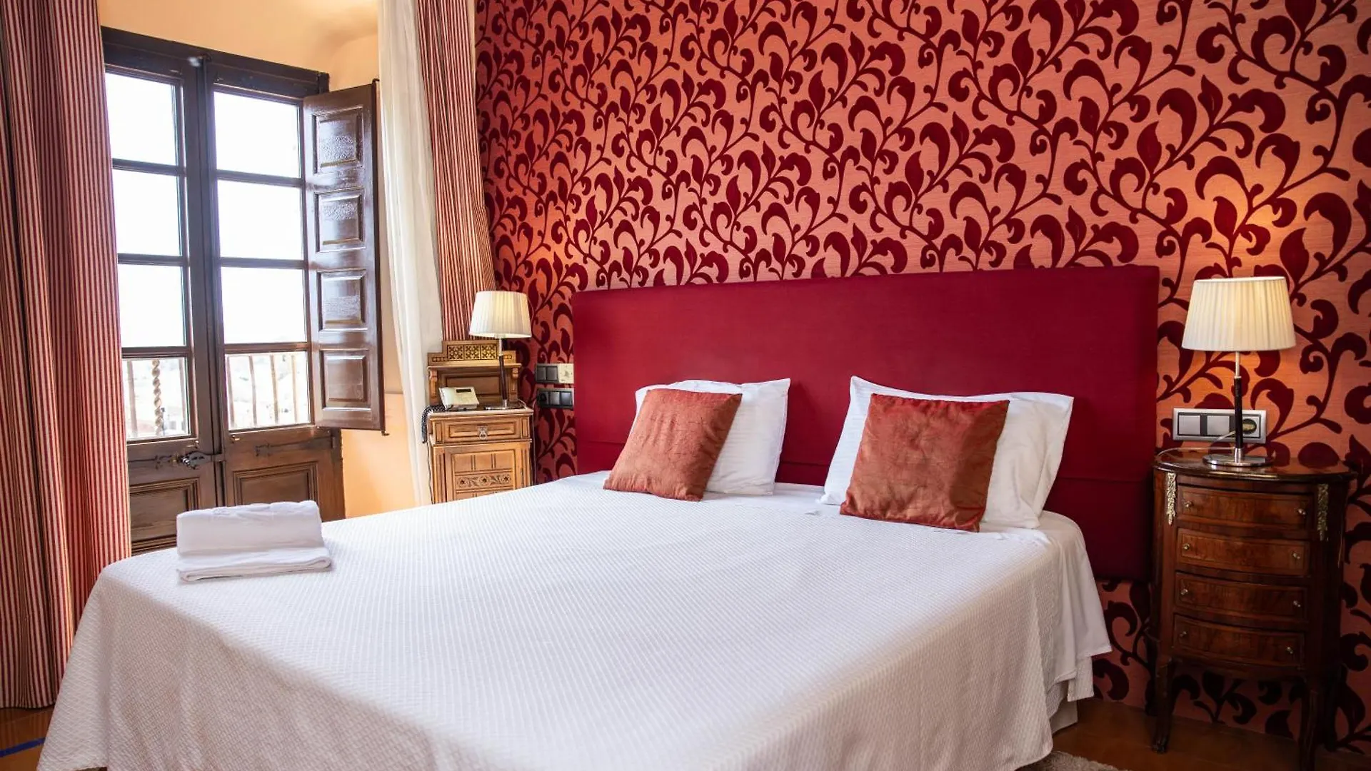 Hotel Rvhotels Palau Lo Mirador Torroella De Montgri