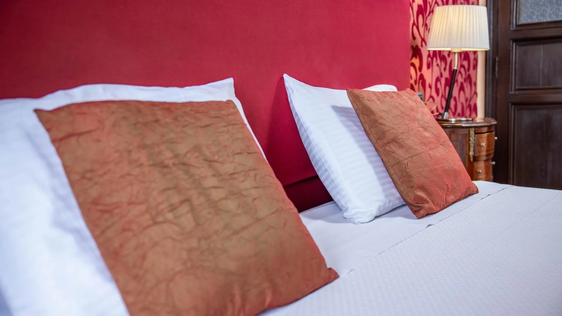 **** Hotel Rvhotels Palau Lo Mirador Torroella De Montgri Spain