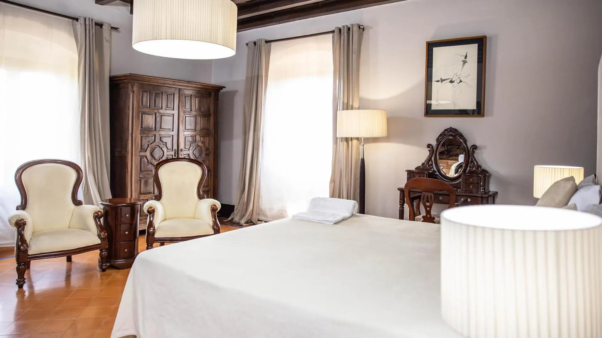 Hotel Rvhotels Palau Lo Mirador Torroella De Montgri
